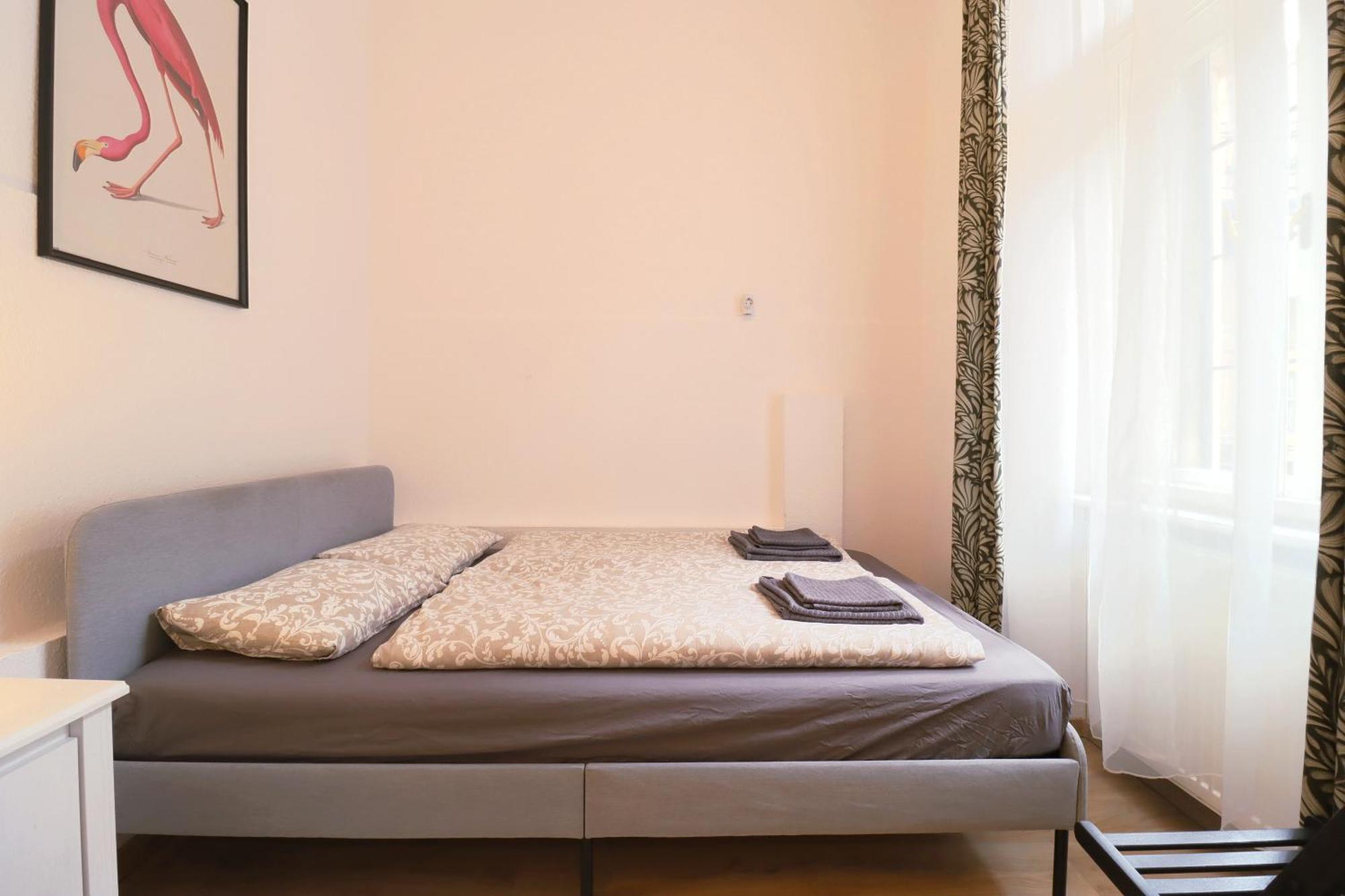 Joseph Boulevard Apartment - 3Bdr, 2Bath, 8Ppl Boedapest Buitenkant foto